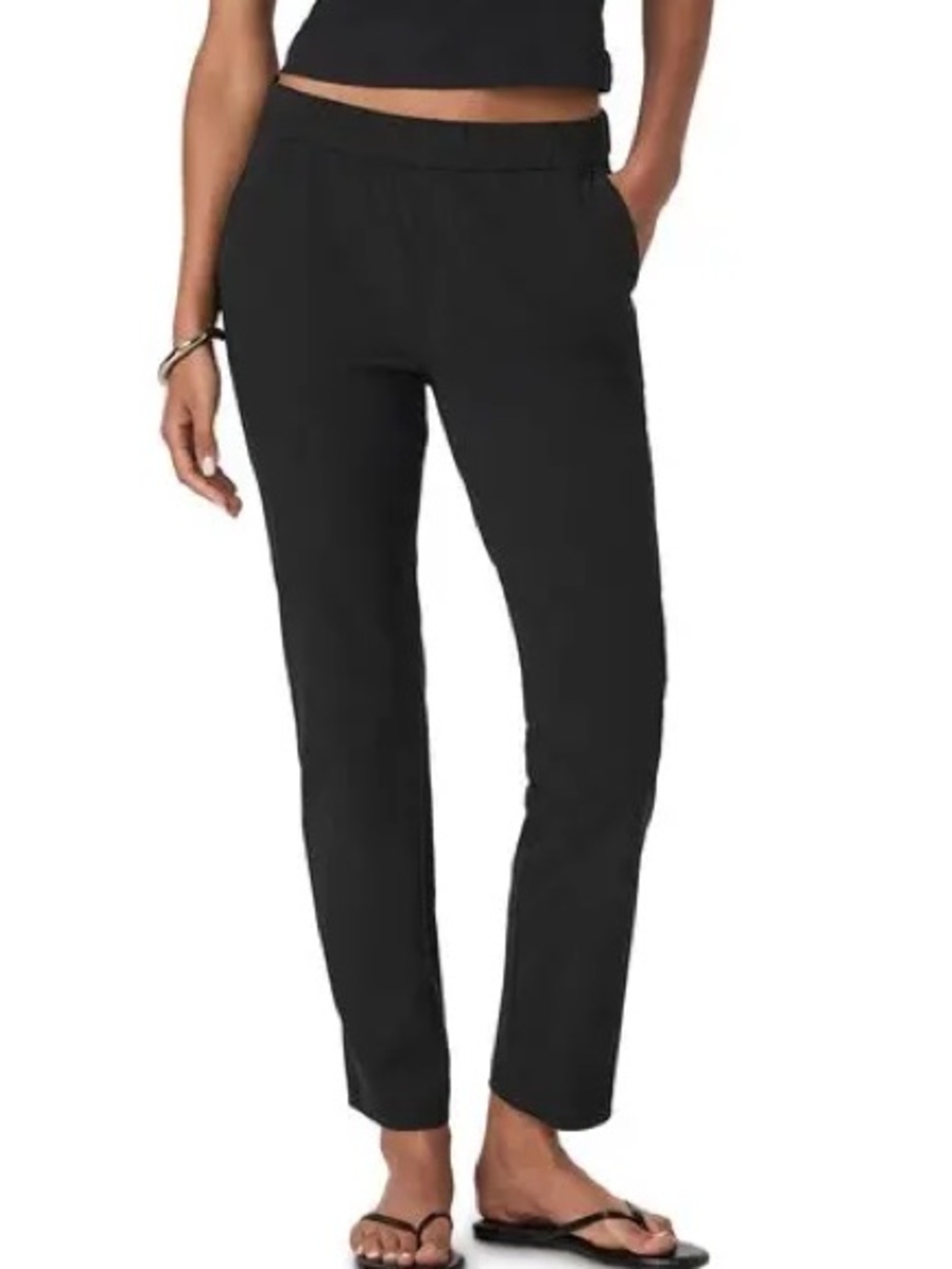 Vuori women’s size M black Miles ankle athletic pants straight leg mid rise